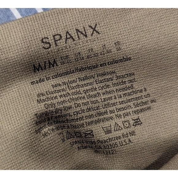 Spanx Look At Me Now Seamless Green Camo Leggings Size Medium - Picture 2 of 3